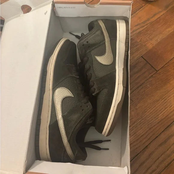 Nike Dunk Low Pro SB Shoes SQ/MTLLC ZNC-
WHITE- GM - Picture 1 of 7